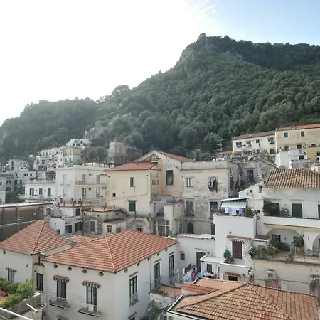 La Casa Di Alda Apartman *
